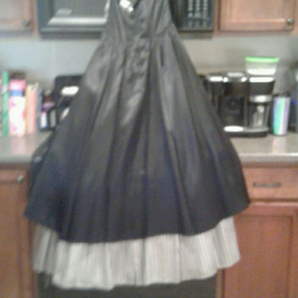 Gunnie Sax Evening Gown - Picture 2 of 3